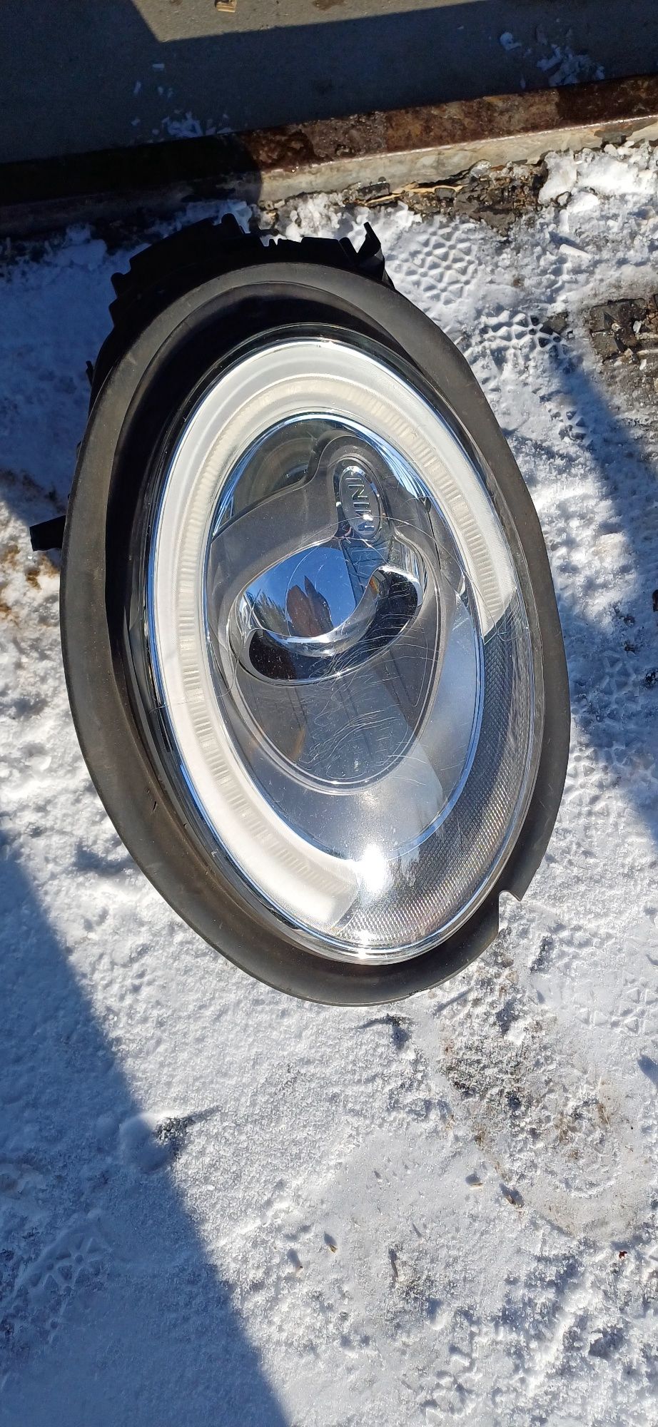 Lampa Mini Clubman uszkodzona