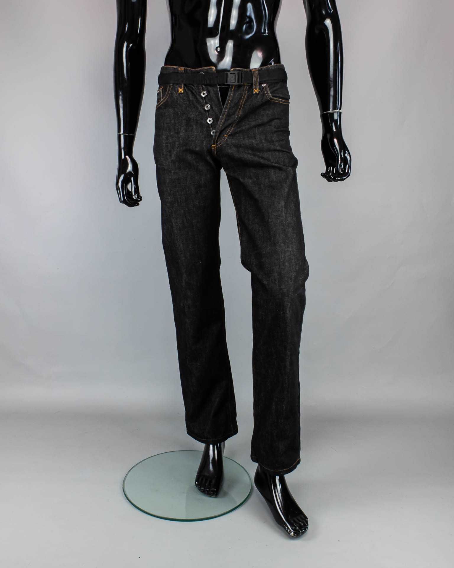 Крутые плотные джинсы от Dolce&Gabanna.Размер S