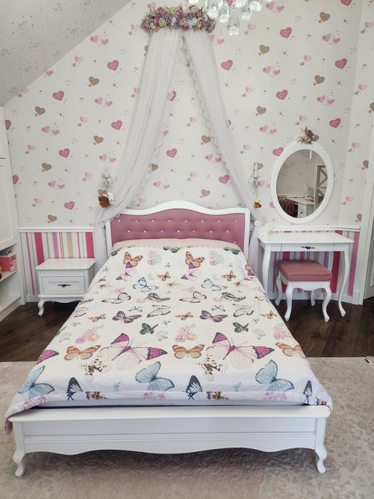 Вишукані меблі для дитячої чи спальні — дуб, ясен, білий - зі знижкою