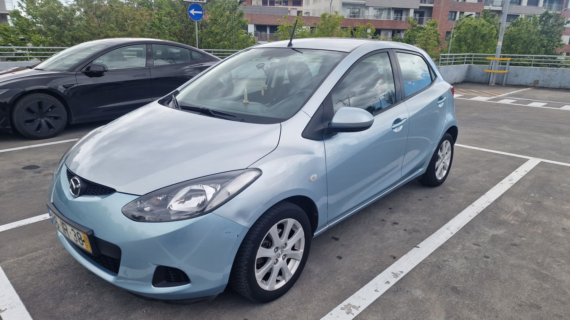 Mazda 2 1.3 Gasolina – 2010 – 176.000 km – Excelente Estado
