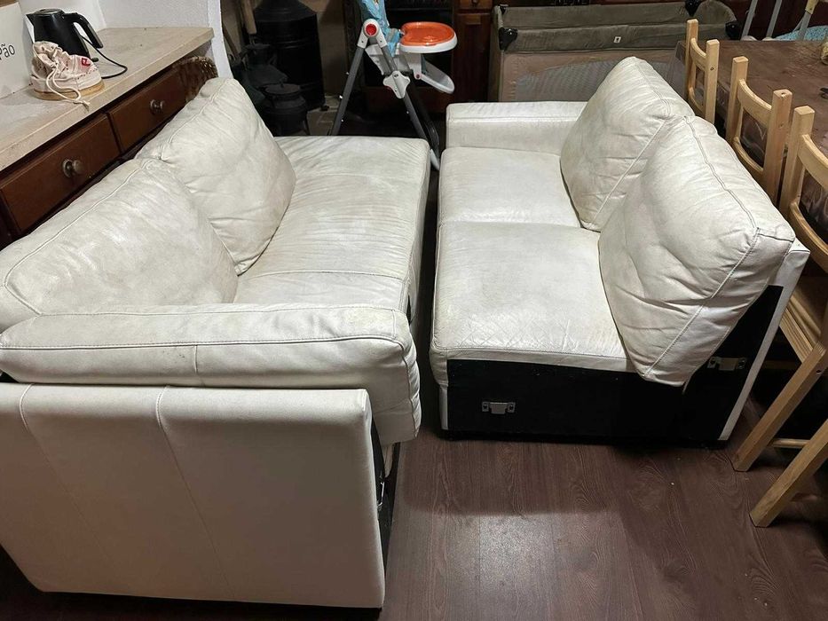 Sofa de canto em pele 260x210