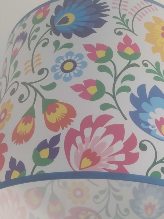 Lampa wiszącą folk