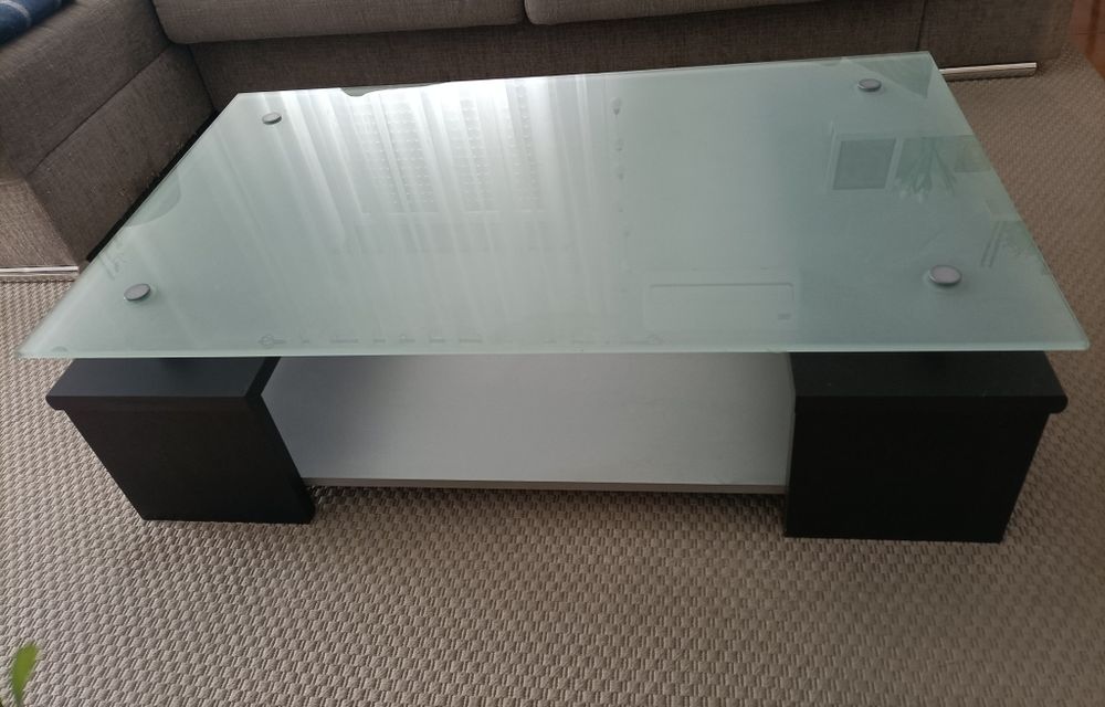 Mesa de centro usada em bom estado
