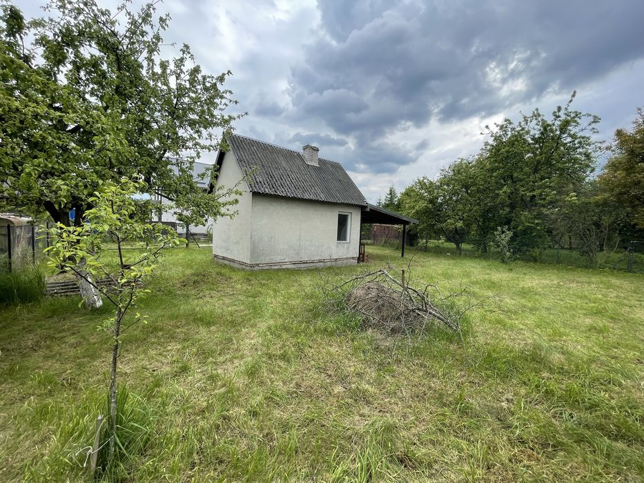 Дача, садовий будинок в Калинках