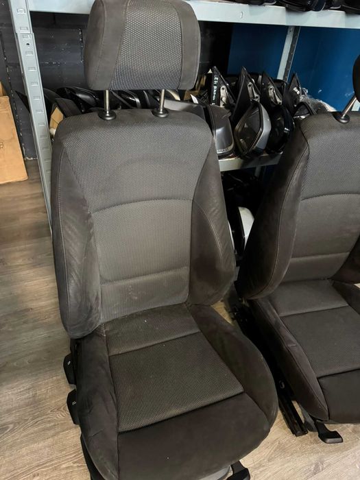 Bancos e quartelas BMW E90 Pack M