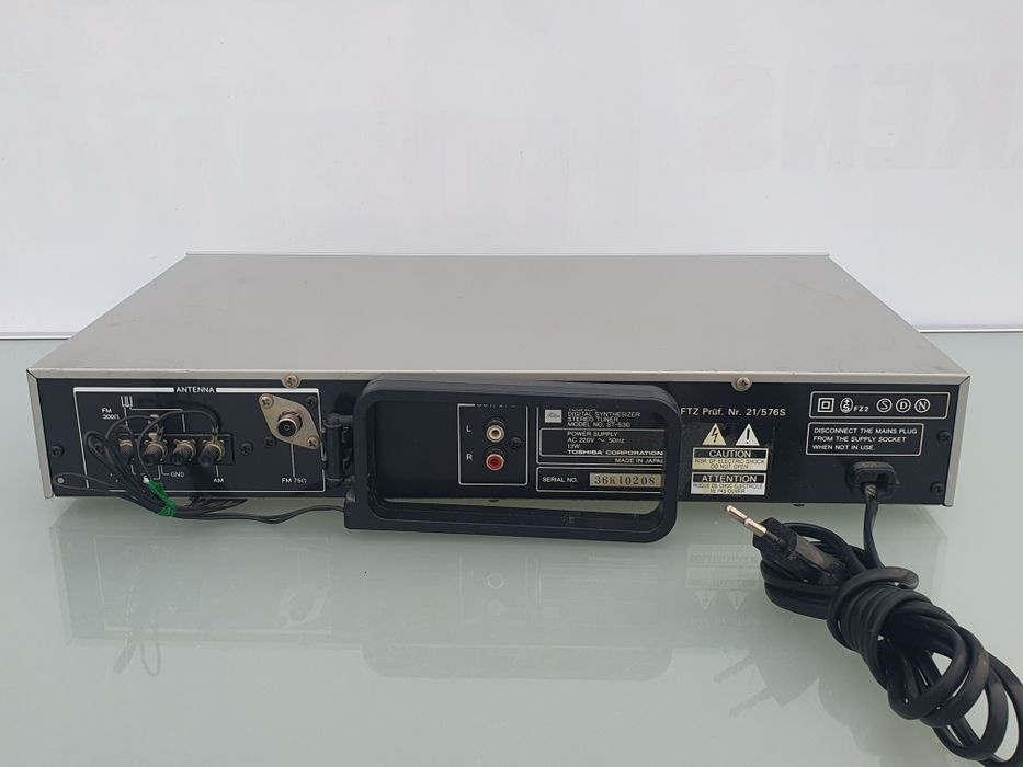 Tuner radiowy Toshiba ST-S30 Vintage
