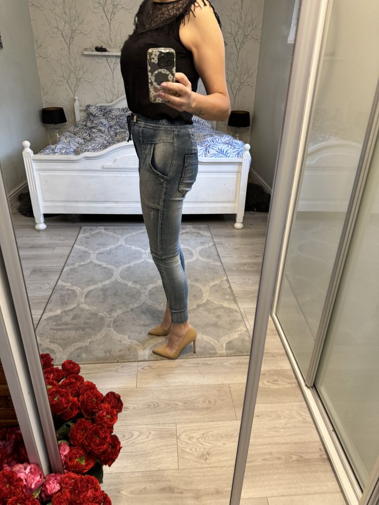Damskie spodnie joggery
