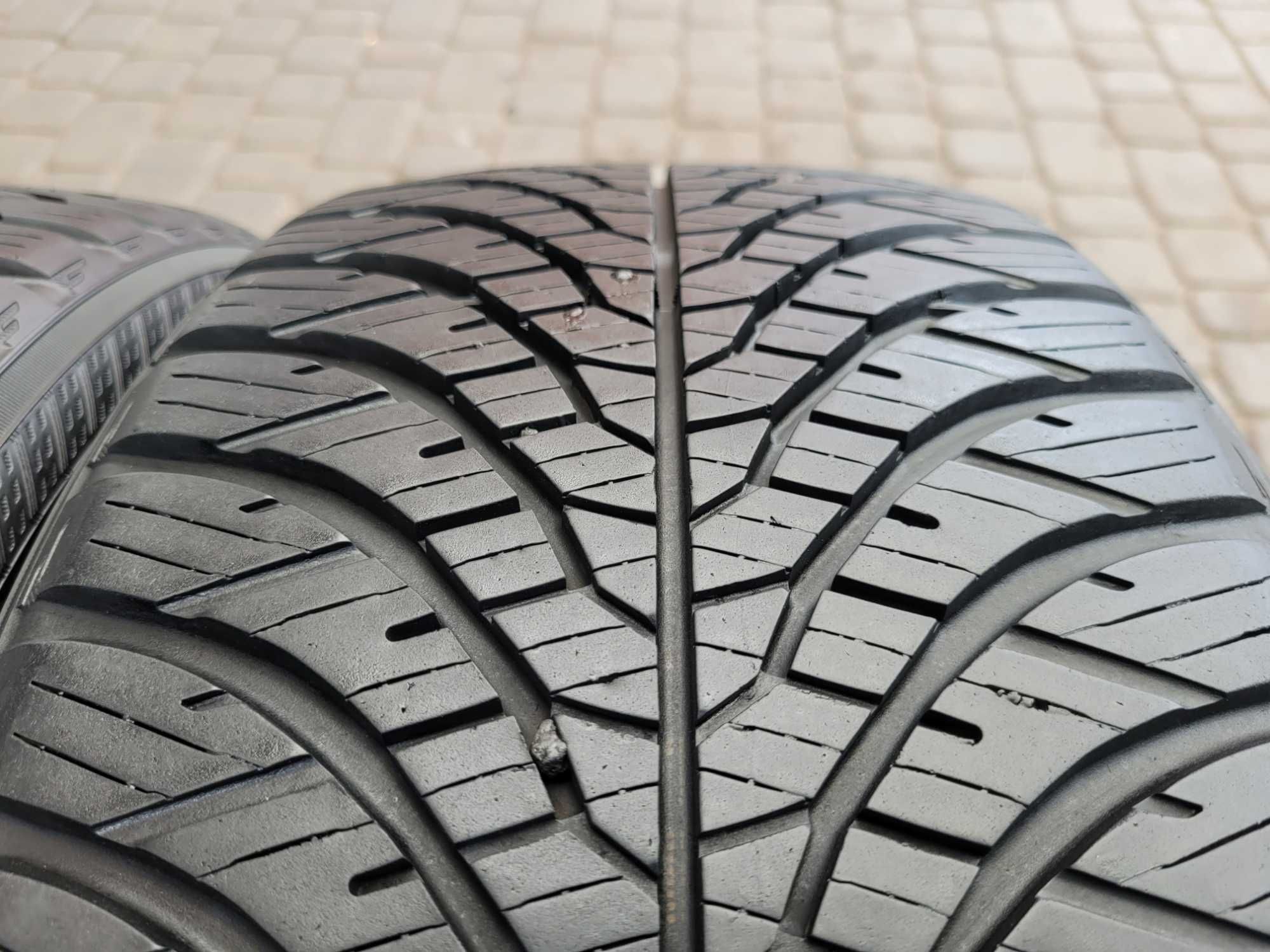 225 /40  R 18  Yokohama     Całoroczne