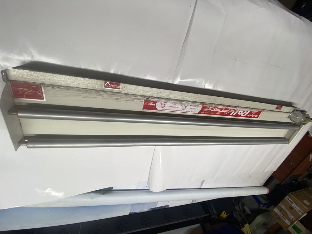 Продам розмотчик для плівки тканин