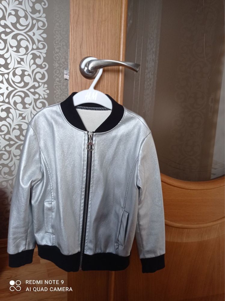Курточка,косуха,куртка для дівчинки 5-6 років 110-116 ріст