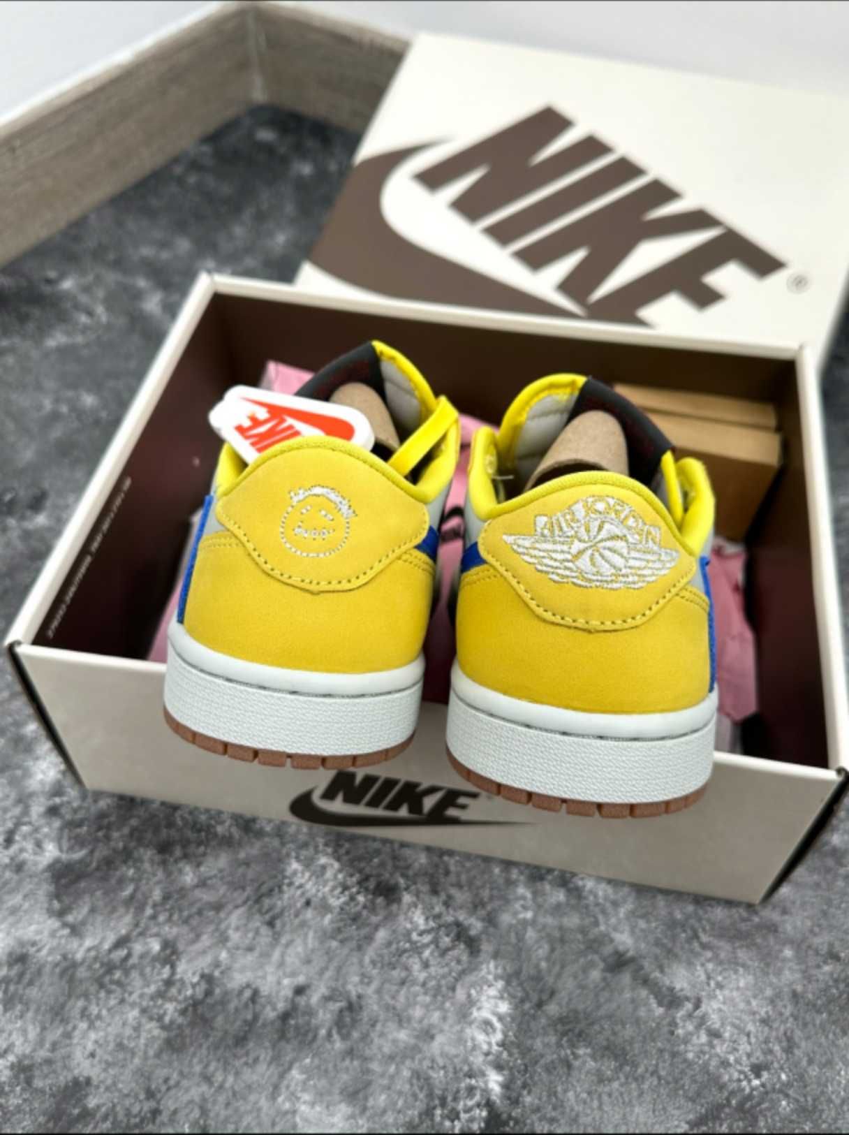 Travis Scott x Jordan Air Jordan 1 Low OG Canary Yellow R.45