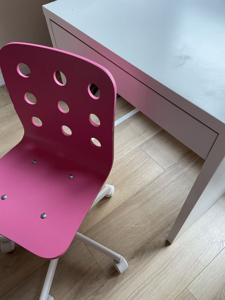 Ikea zestaw krzeslo biurowe plus biurko ikea micke 73x50 stan dobry