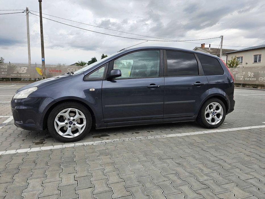 Продається автомобіль Ford C-MAX від власника.