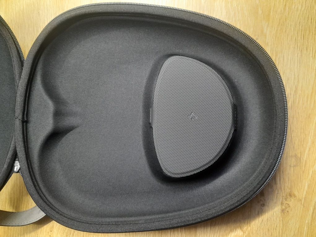 Etui spigen kompatybilne z airpods max szare