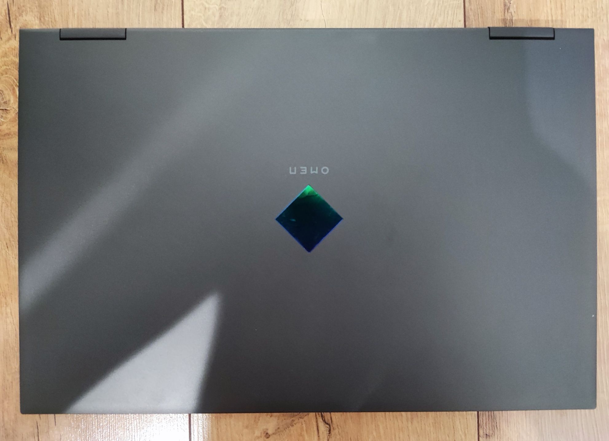Laptop HP OMEN 15 Ryzen 5-4600H RAM 16GB, 1,5TB, GTX 1660Ti 6GB, 144Hz