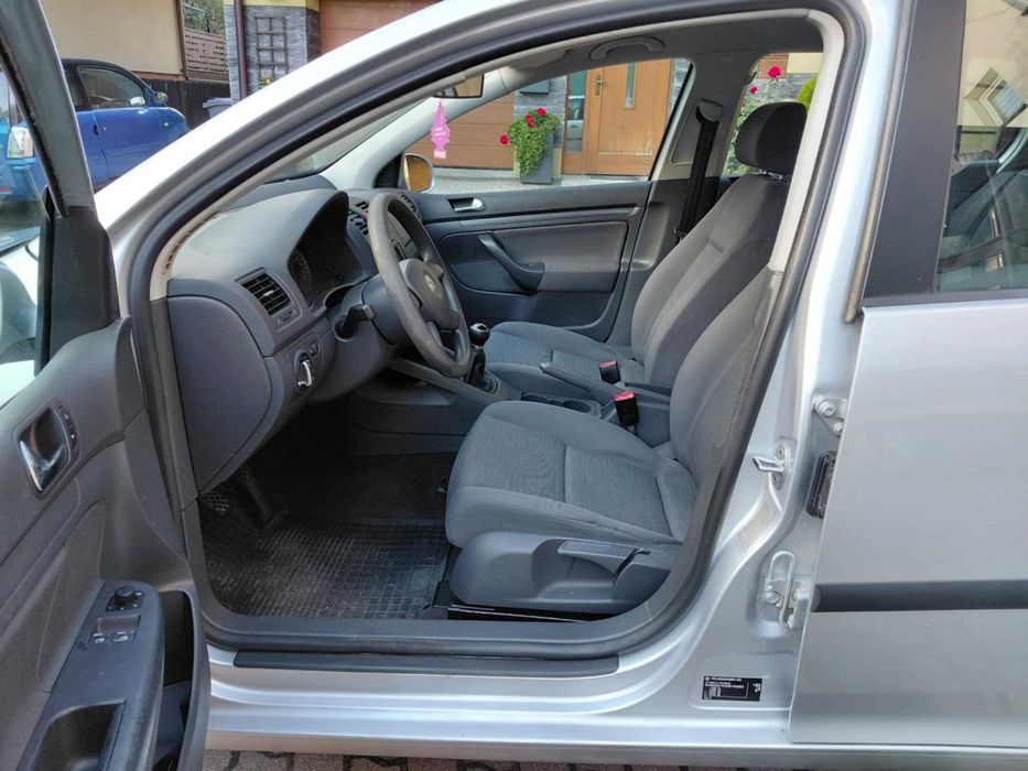 Volkswagen Golf V 1.4 benzyna 5 drzwi stan bdb