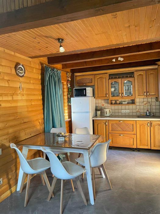 Відпочинок у в Карпатах,  Яремче, КОТЕДЖ