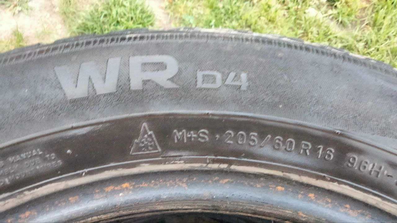 Продам гуму Nokian 205/60 R16 зима (Вживана)