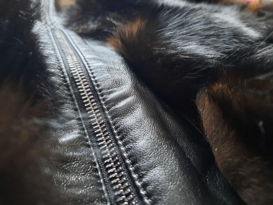 Розкішна Жилетка шкіряна,хутро Соболь