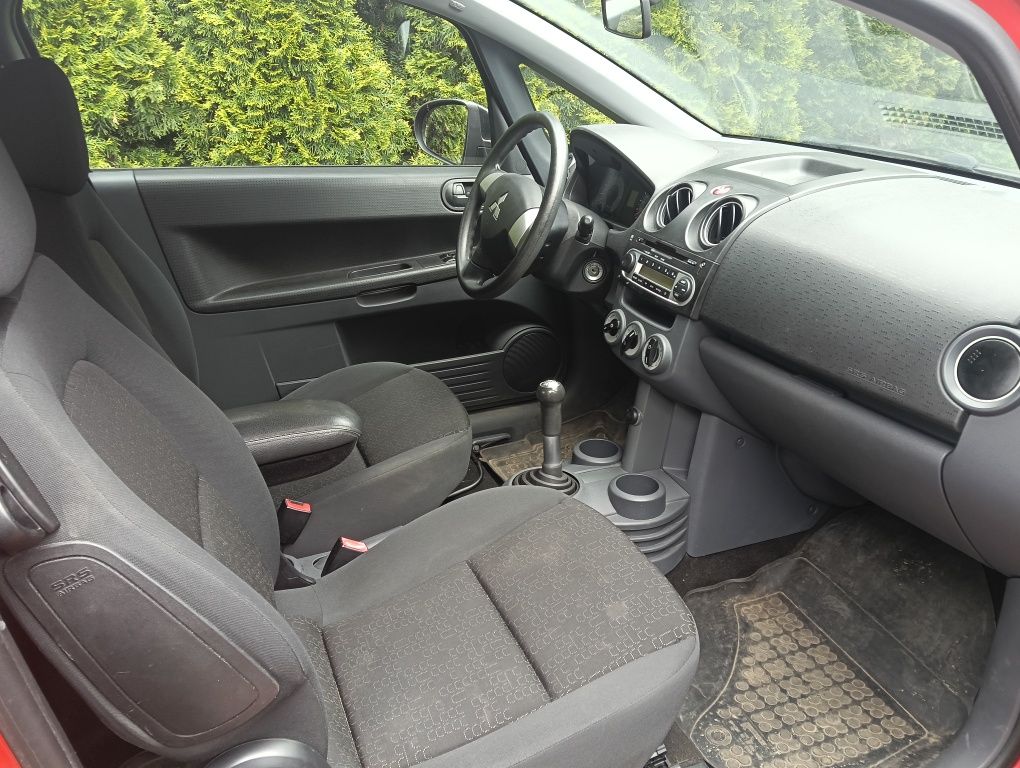 Mitsubishi Colt 1.1 benzyna niski przebieg