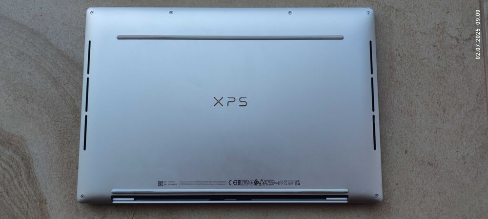 Ноутбук DELL XPS 9320