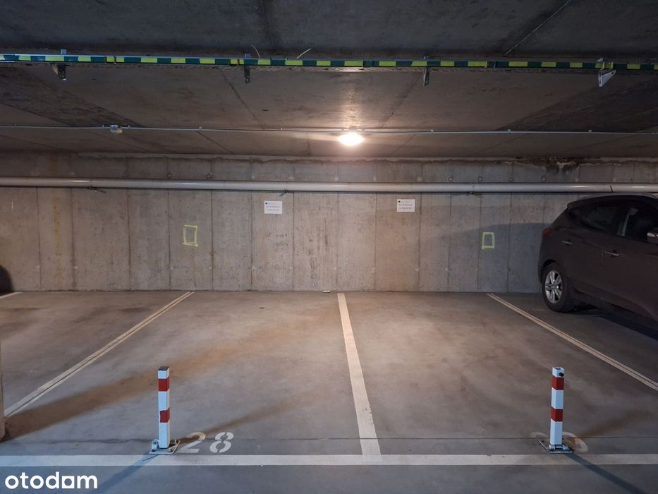 Miejsce postojowe w hali garażowej przy ul. Traugutta