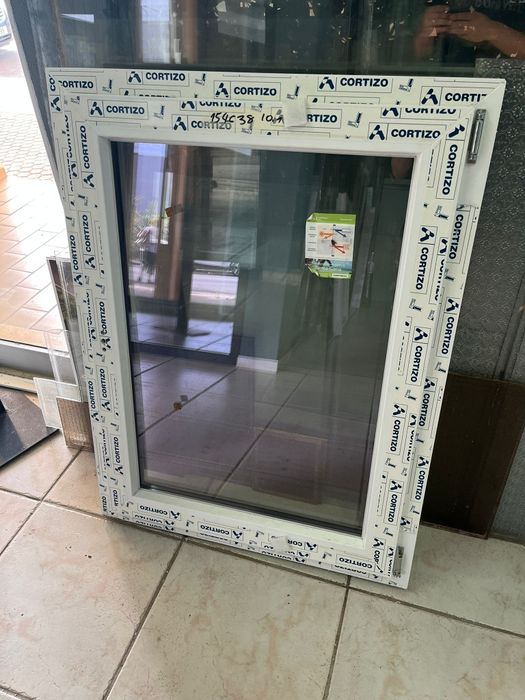 Janela PVC vidro duplo