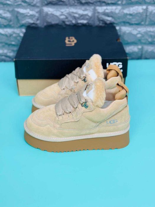 Ugg Lowmel женские зимние кроссовки бежевые на меху натуральная замша