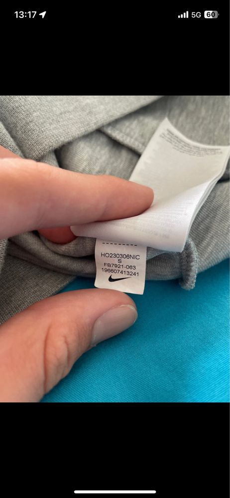 Nike tech cinzento
