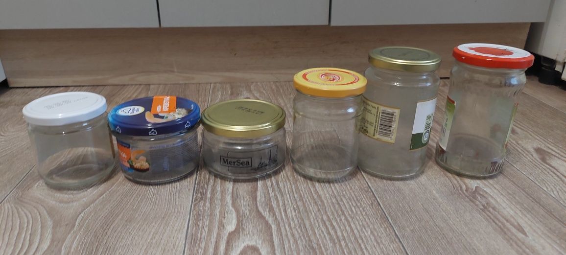 Продаём банки с крышками