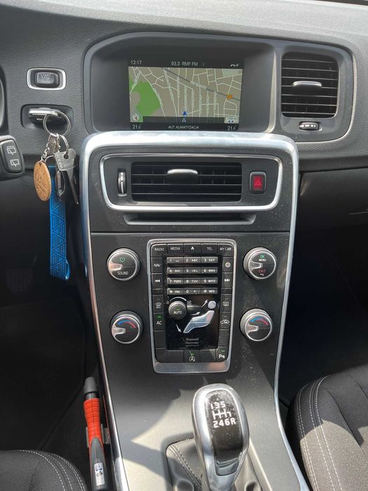 Volvo V60 2.0 D2 120 KM – 2015 r. – Prywatny, gotowy do jazdy