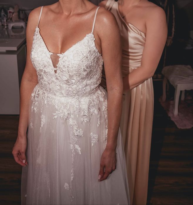 Suknia ślubna biała