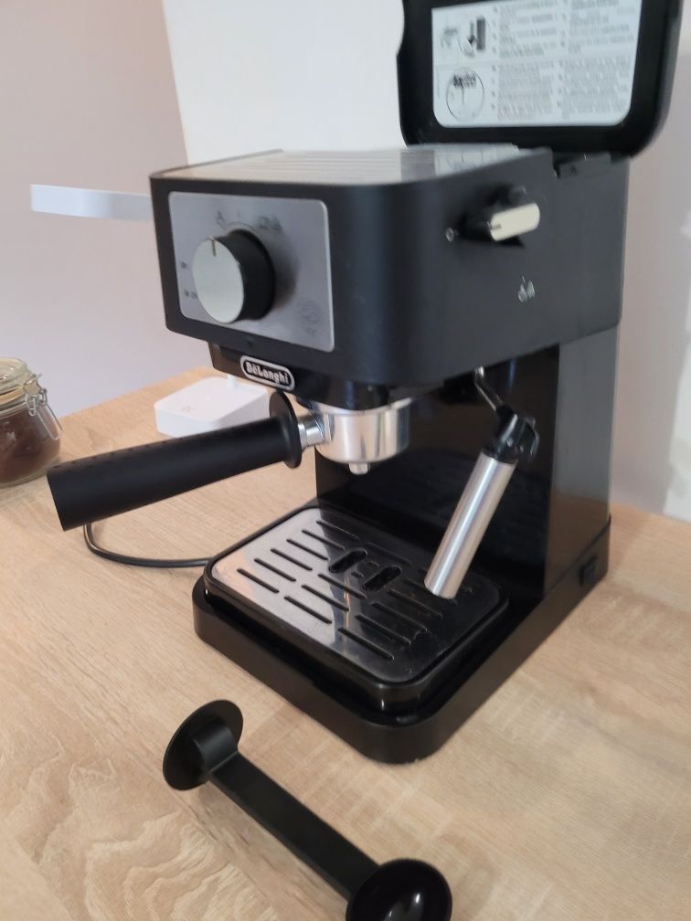Ekspres DELONGHI Stilosa EC 260.BK