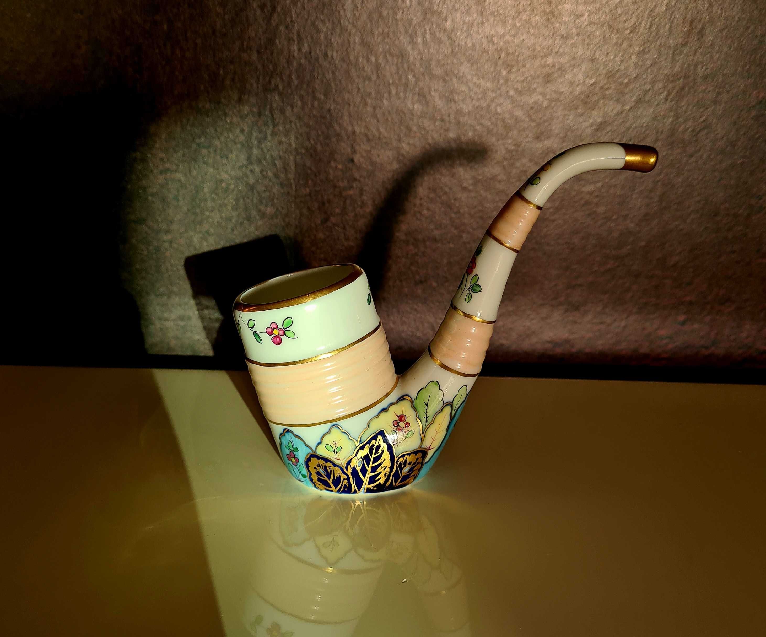 Antigo "Cachimbo" de porcelana Pintado a mão