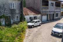 Moradia em Ruina para restauro