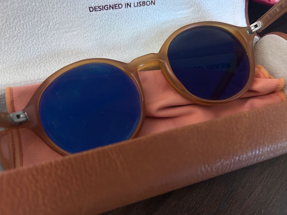 Óculos de sol Fora modelo Rounder