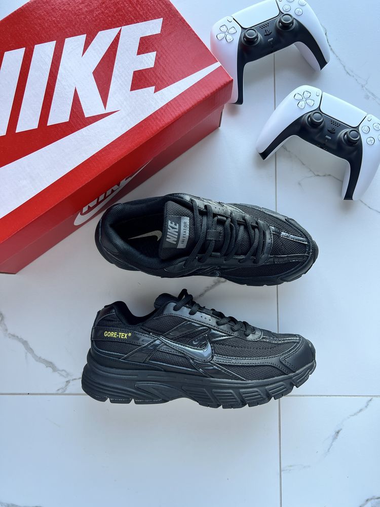 Nike Initiator Triple Black GORE-TEX (40-45р)
