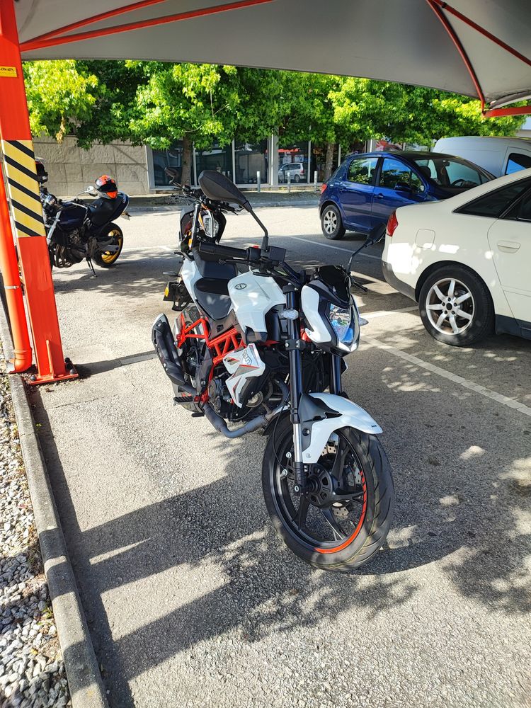 Mota Benelli bn125
