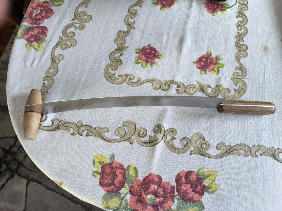 Nóż serowarski typu holenderskiego