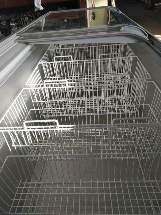 Морозильна бонета камера AHT Paris 210 Кремовий. Оплата частинами