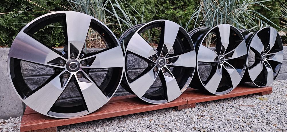 VOLVO XC40/ XC60 - felgi aluminiowe - 19"