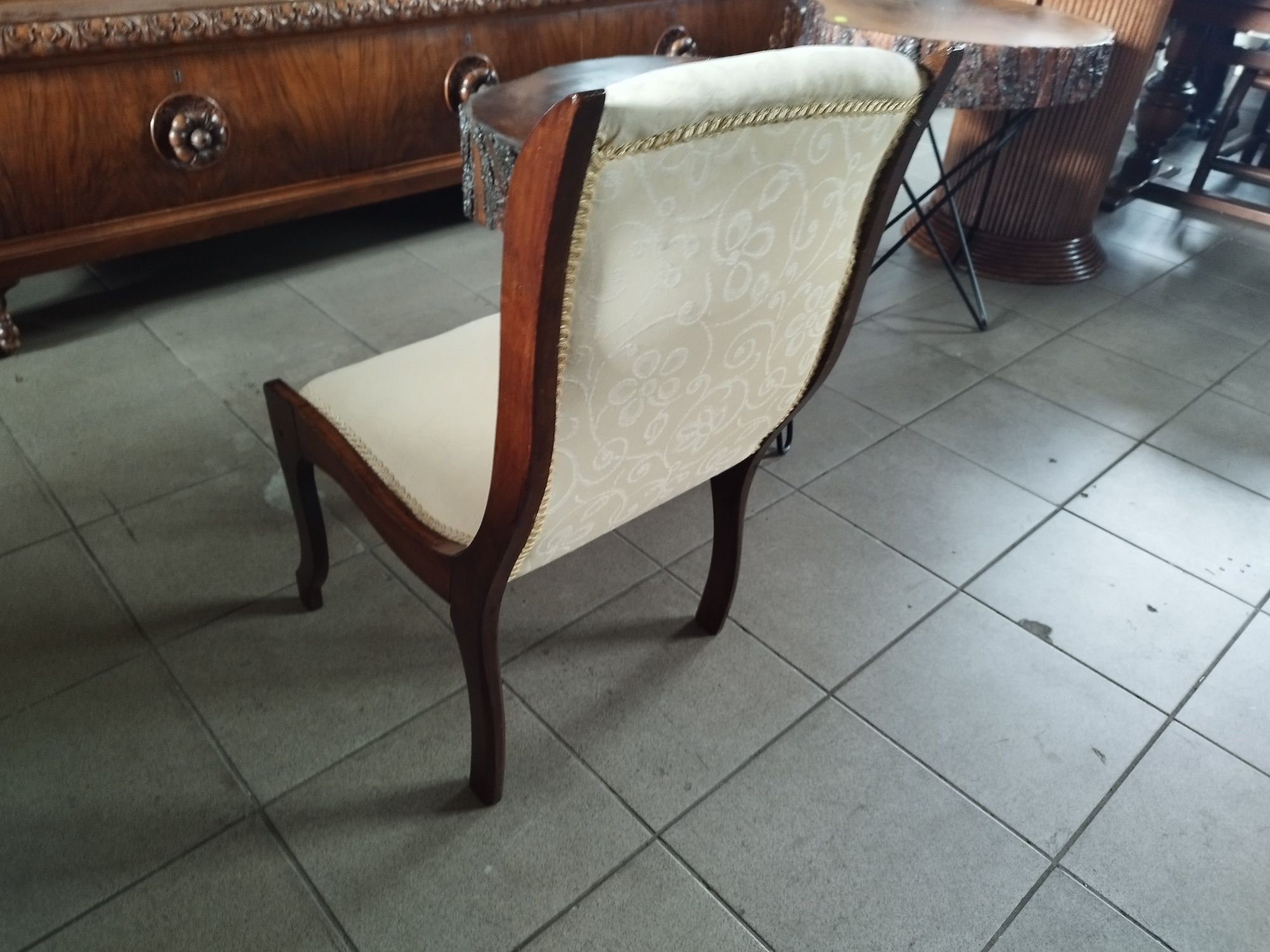 krzesło antyk Biedermeier niskie bardzo ładne