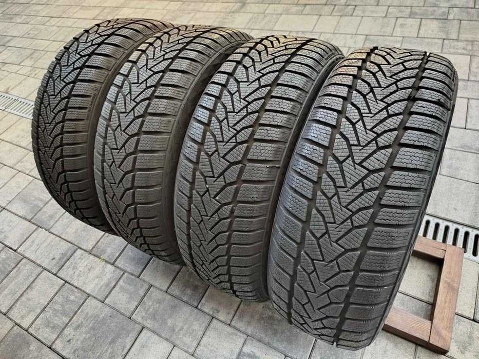Opony zimowe 205/55/17 95V XL Uniroyal WinterExpert 2021r