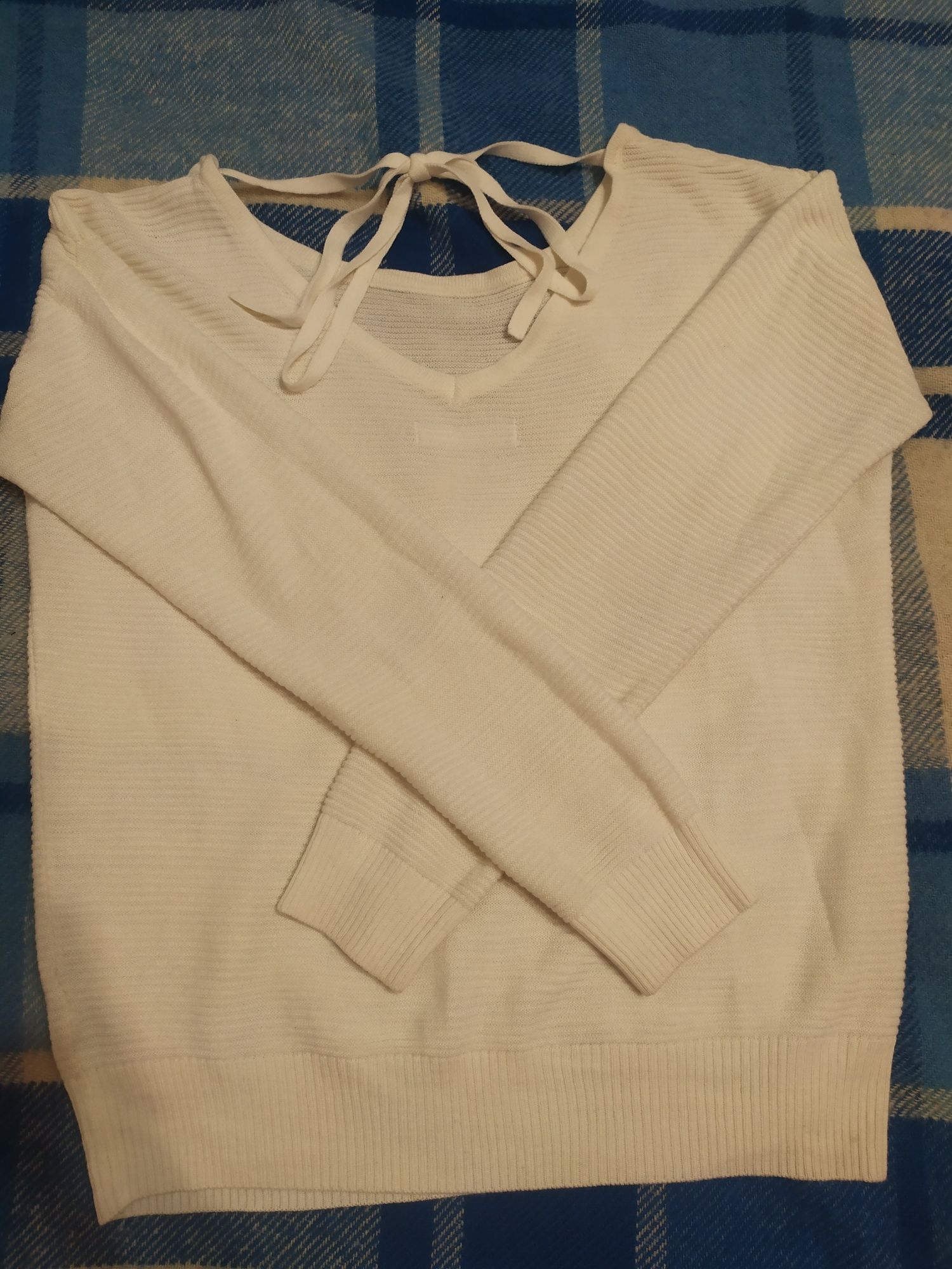 Жіночий светер,кофта ,розмір М.
