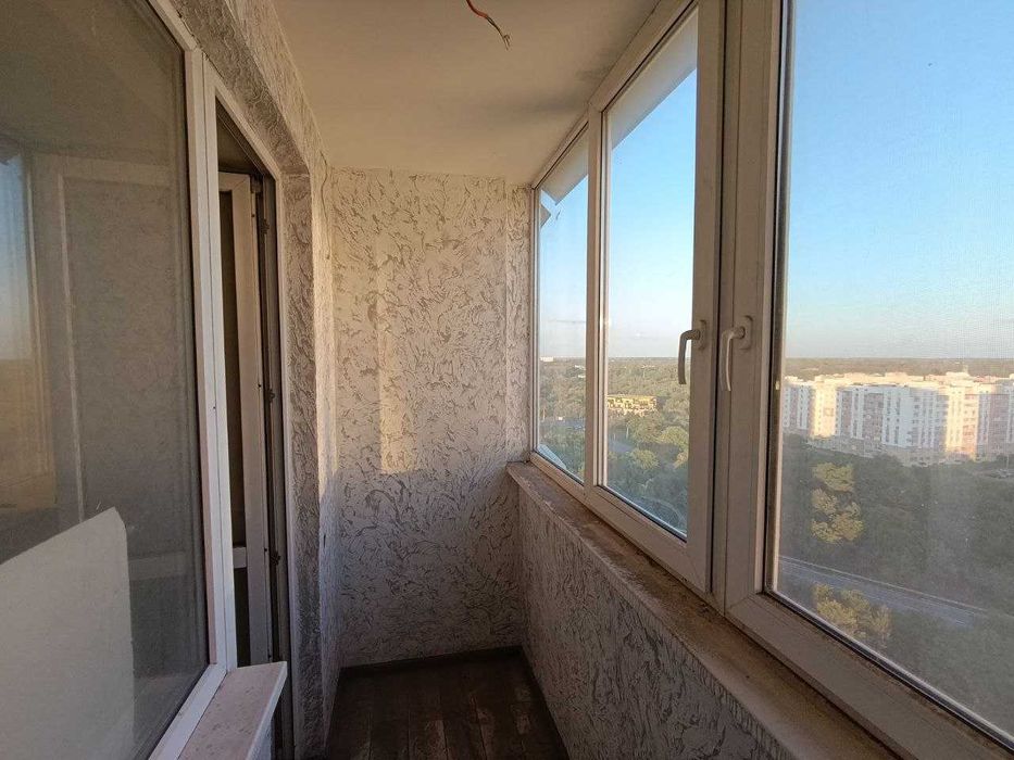 Видова 4-х кімнатна  ст. метро Індустріальна