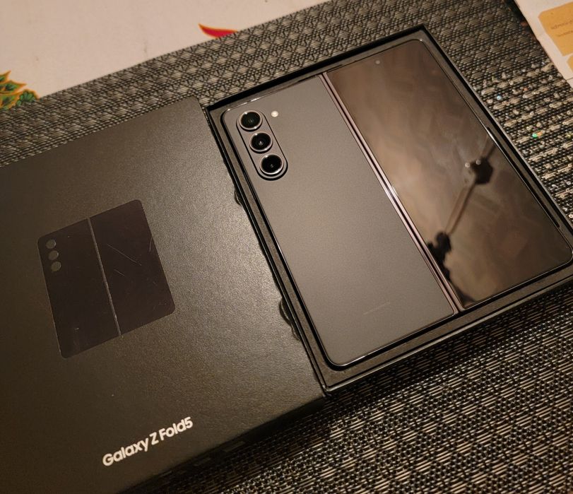 Samsung Galaxy Fold 5 Фолд 5 самсунг телефон 256