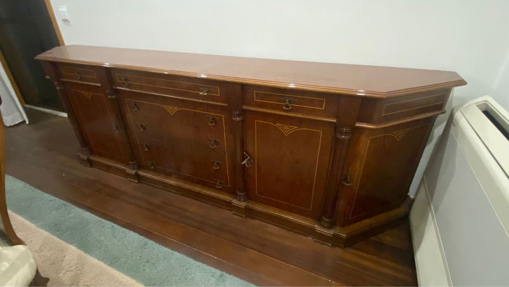 Sala de jantar completa