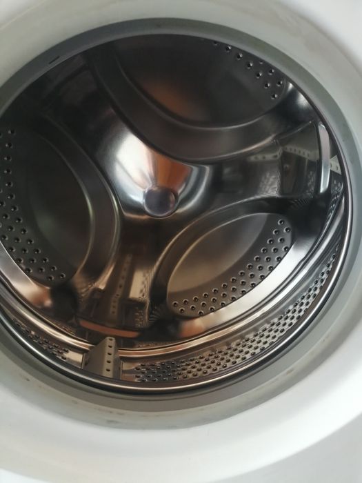 Продам стиралку под ремонт