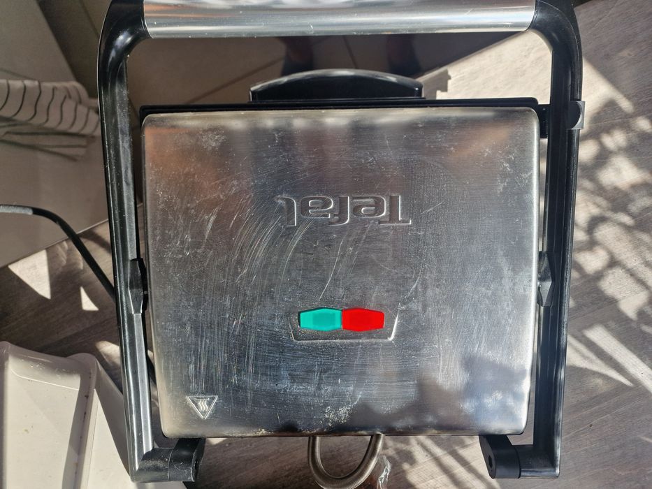 Grill elektryczny TEFAL Inicio GC241D38 2000 W