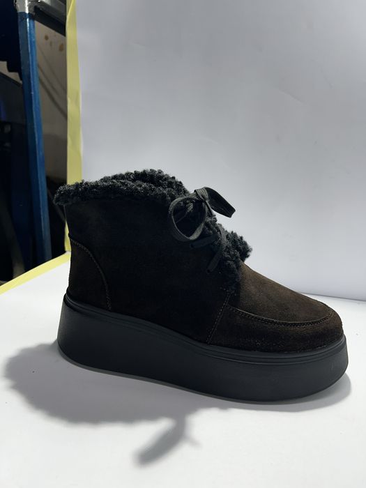 Зимняя замшевая обувь на меху